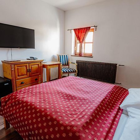 Chateau Krakovany Ngoại thất bức ảnh