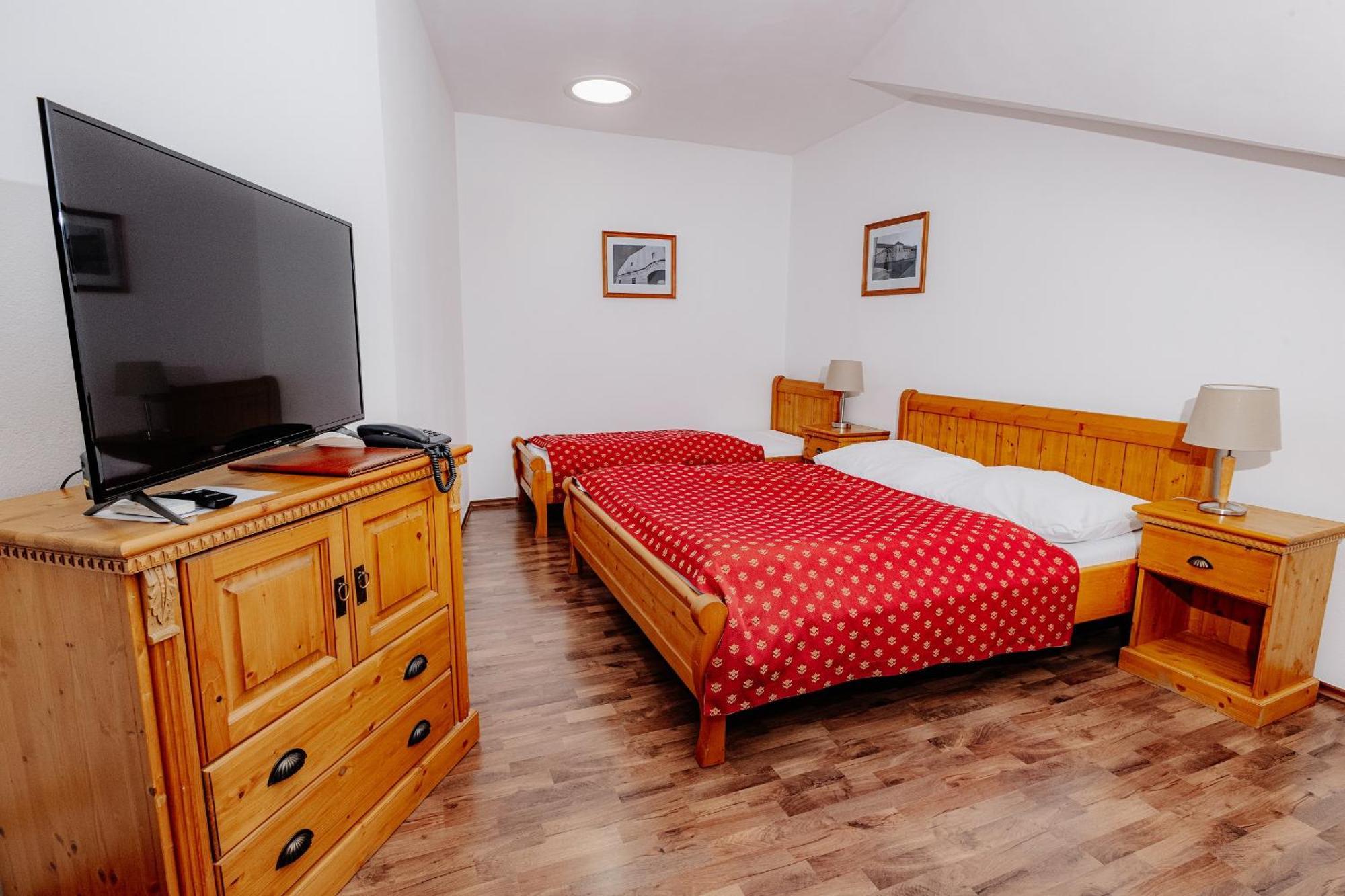 Chateau Krakovany Ngoại thất bức ảnh