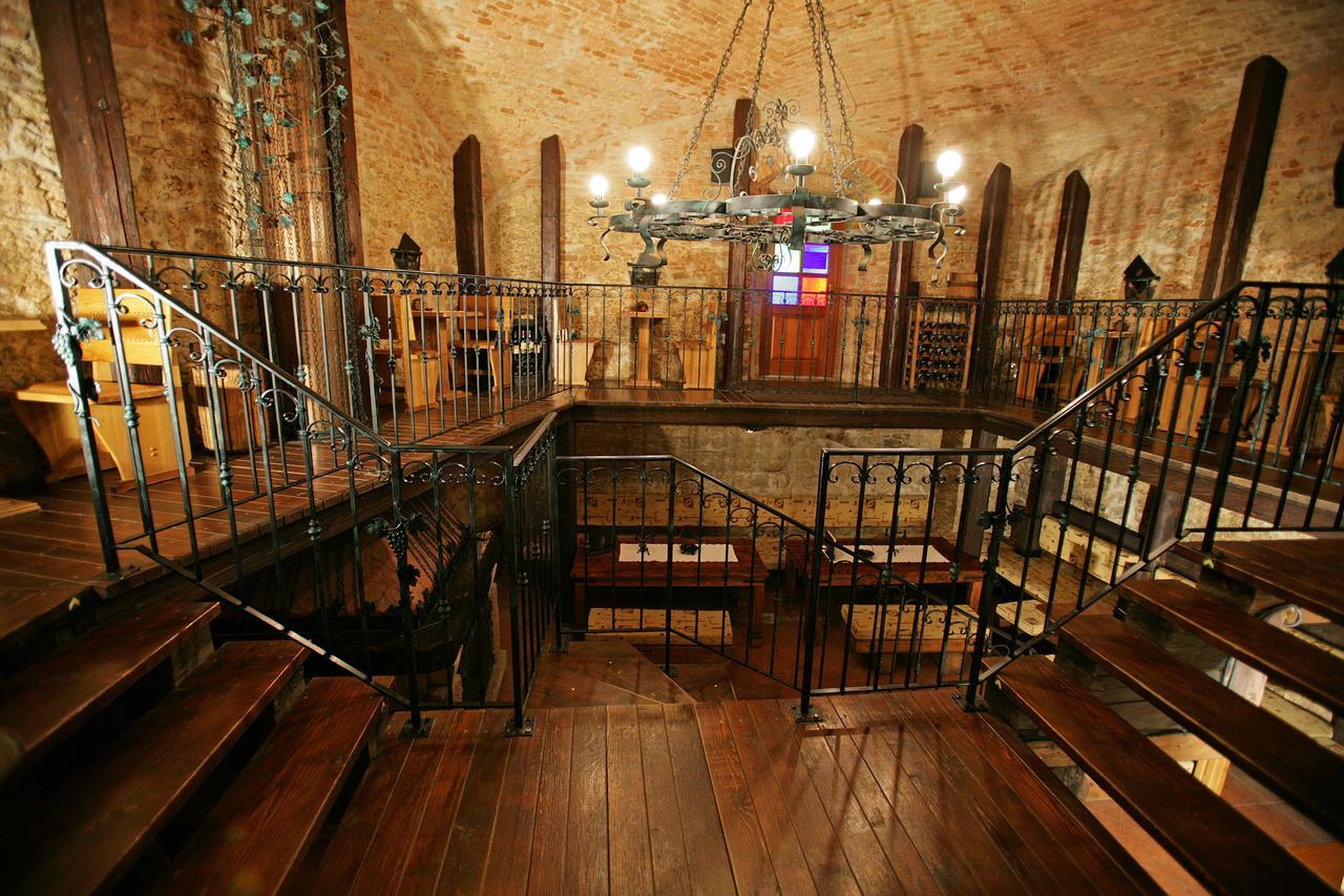 Chateau Krakovany Ngoại thất bức ảnh