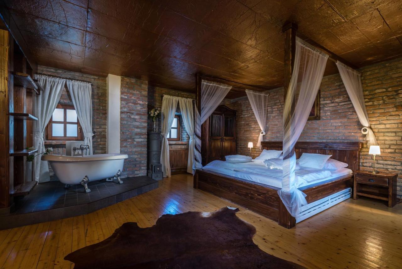 Chateau Krakovany Ngoại thất bức ảnh